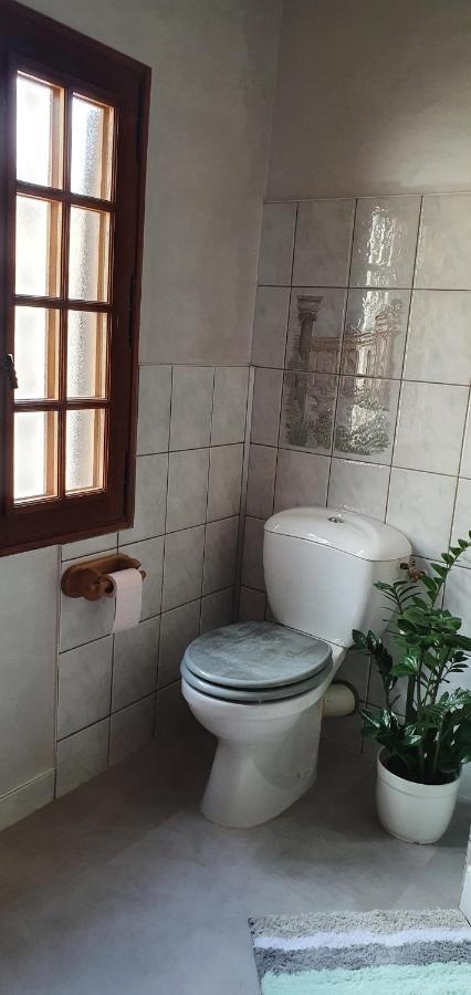 Au Chambellan Bed & Breakfast Ay-Champagne Bagian luar foto