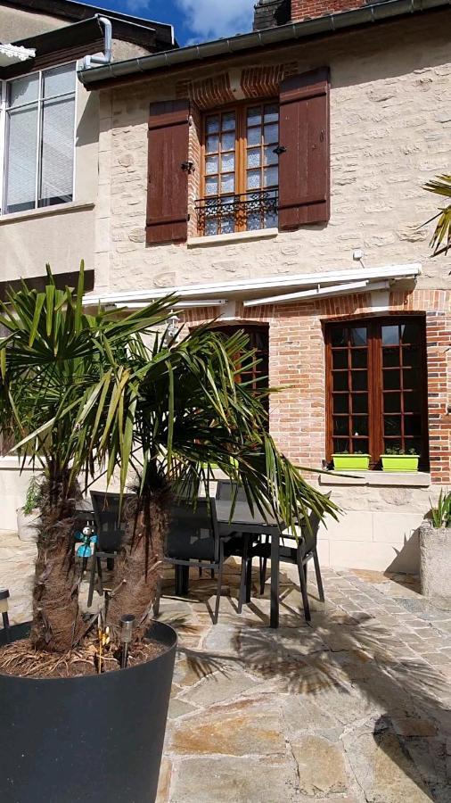 Au Chambellan Bed & Breakfast Ay-Champagne Bagian luar foto