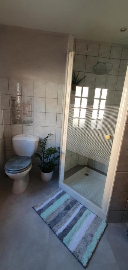Au Chambellan Bed & Breakfast Ay-Champagne Bagian luar foto