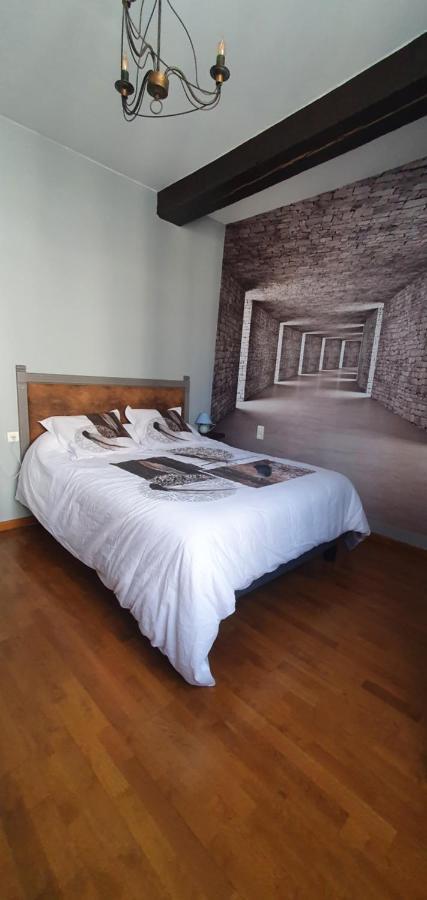 Au Chambellan Bed & Breakfast Ay-Champagne Bagian luar foto