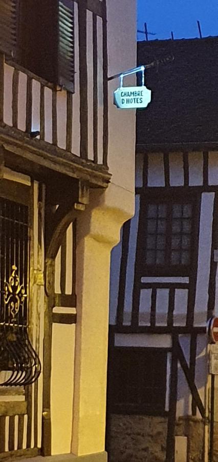 Au Chambellan Bed & Breakfast Ay-Champagne Bagian luar foto